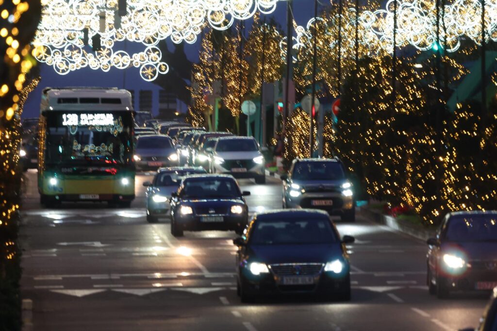 Rebajas con aluvión, atascos y niebla para despedir la Navidad de Vigo: horario y dónde ver el apagado