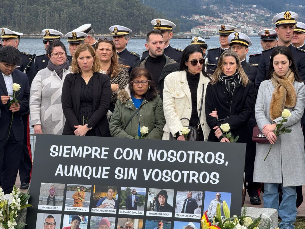 homenaje fallecidos naufragio villa de pintanxo